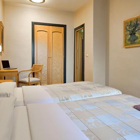 Hotel Macia Condor Granada Rum bild
