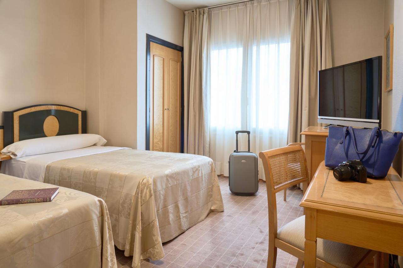 Hotel Macia Condor Granada Rum bild