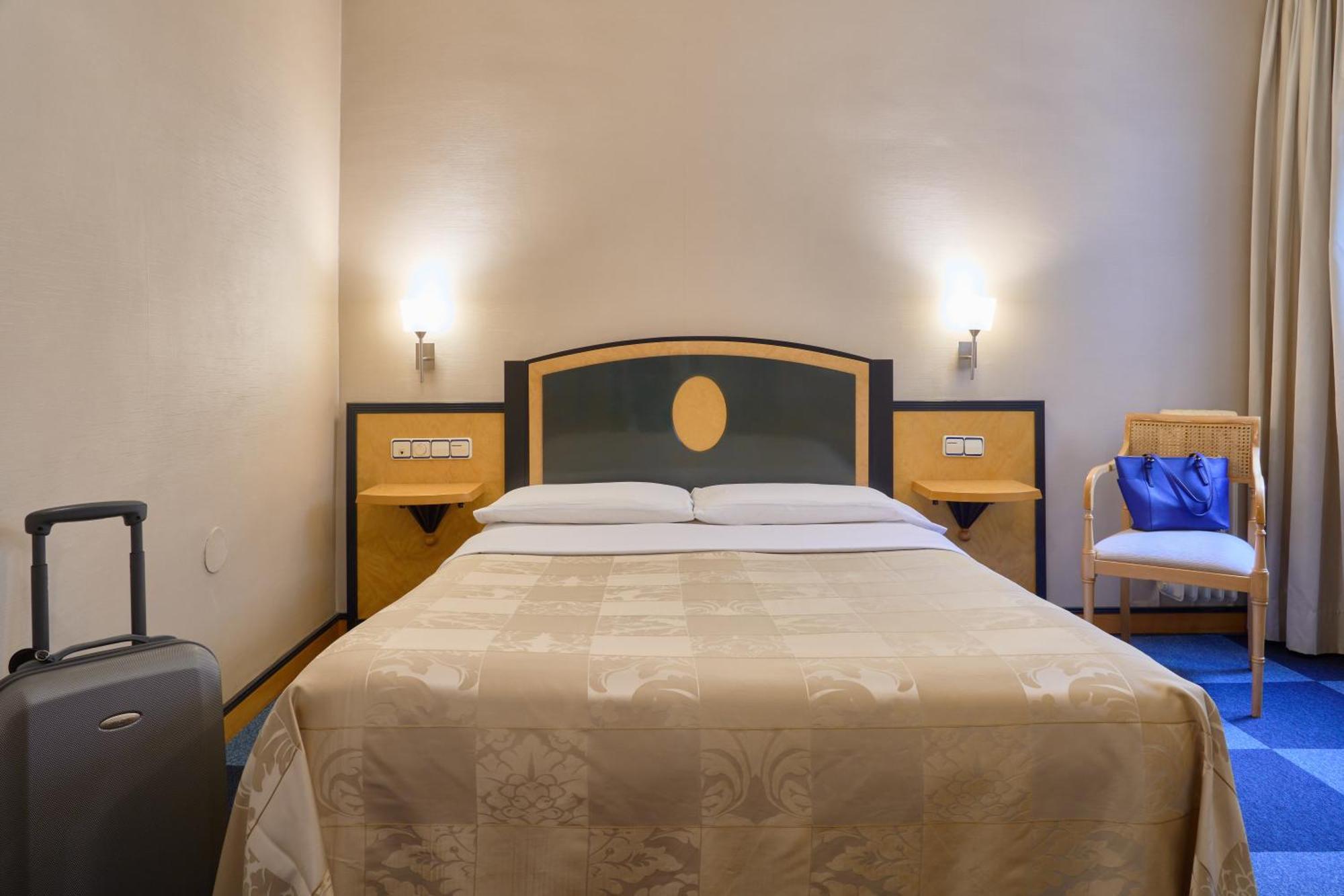 Hotel Macia Condor Granada Rum bild