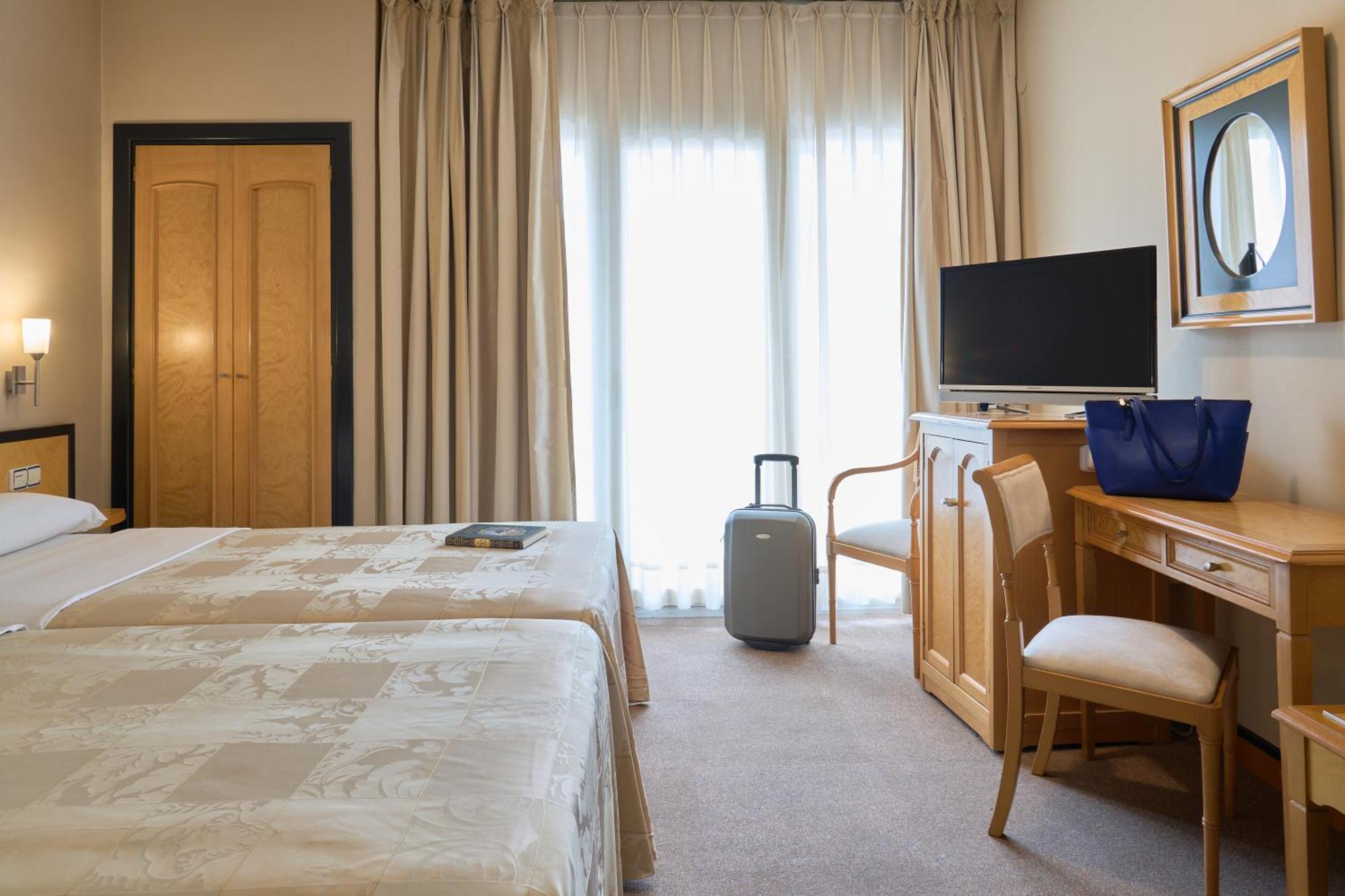 Hotel Macia Condor Granada Rum bild